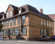 Typisch Norddeutsche Fachwerkarchitektur mit Ziegel - historisches Museum Schwerin